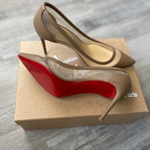 Christian Louboutin Nude Pumps